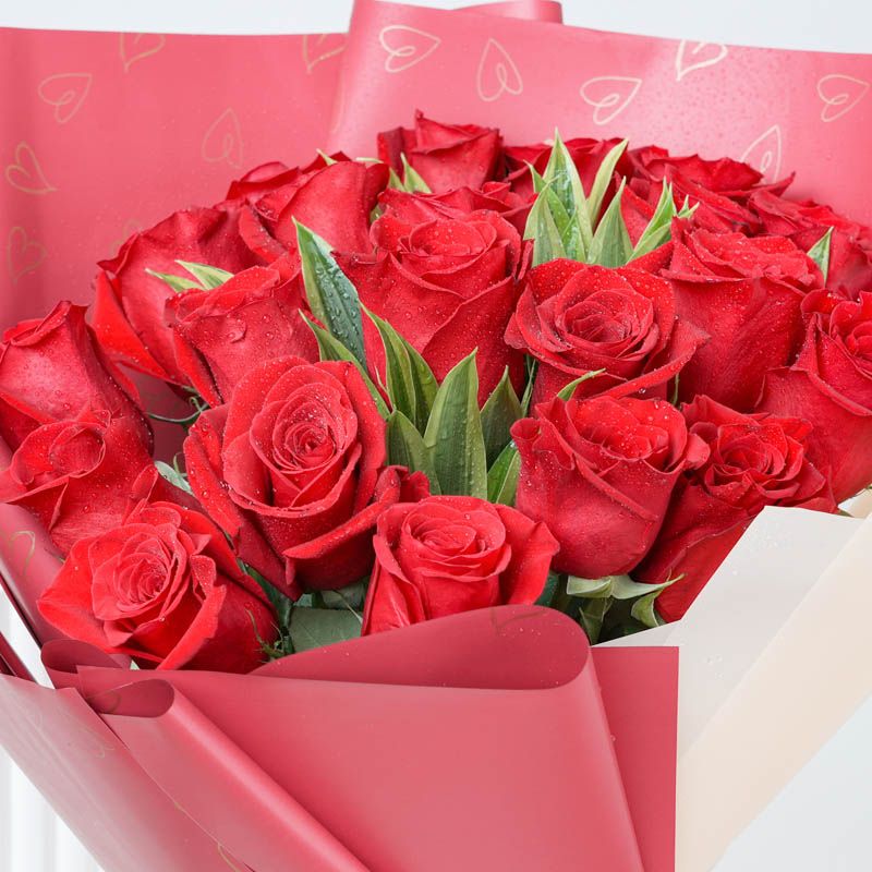 Beauty 21 Red Roses Bouquet thumbnail 3