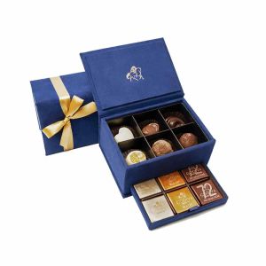 godiva-royal-gift-box-mini-navy-blue_1.webp