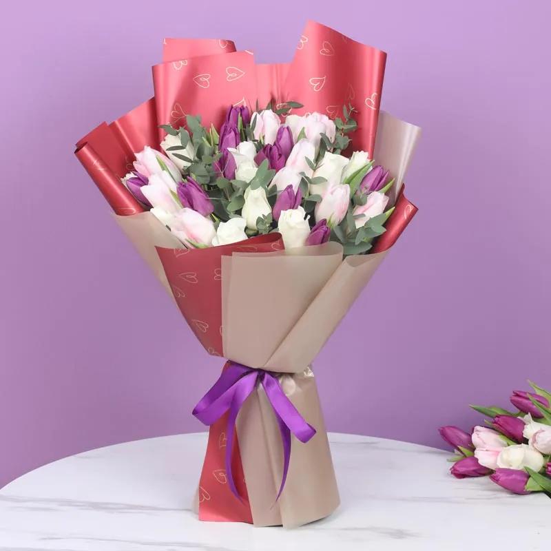 Rampwalk 30 Roses and Tulips Bouquet