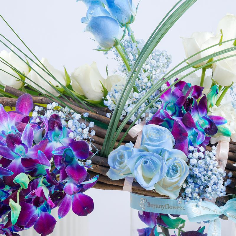 Snow Flower Arrangement - Flowers gift from Buy Any Flowers Dubai in Al Quoz Industrial Area 4, Dubai, UAE - image 2