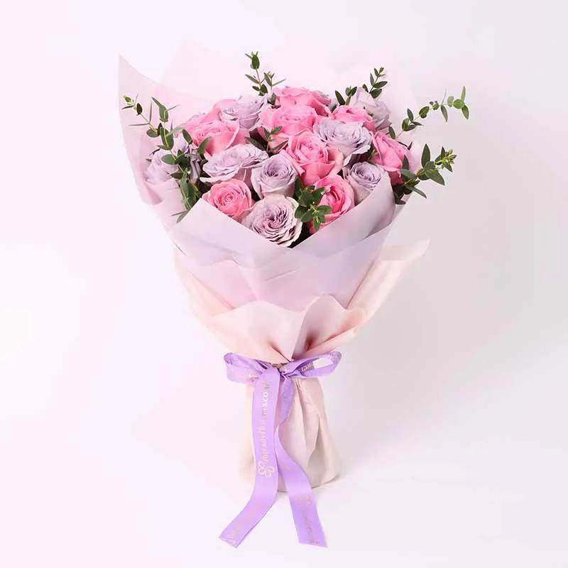 beauty-queen-21-roses_1.webp