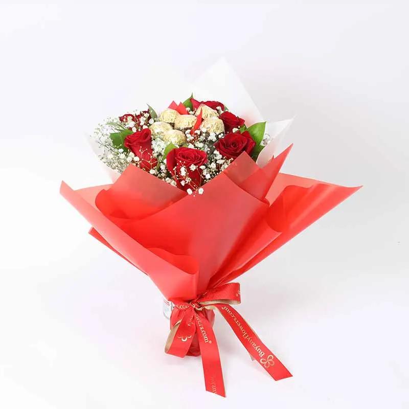 love-7-red-roses-and-ferrero-bouquet_1.webp