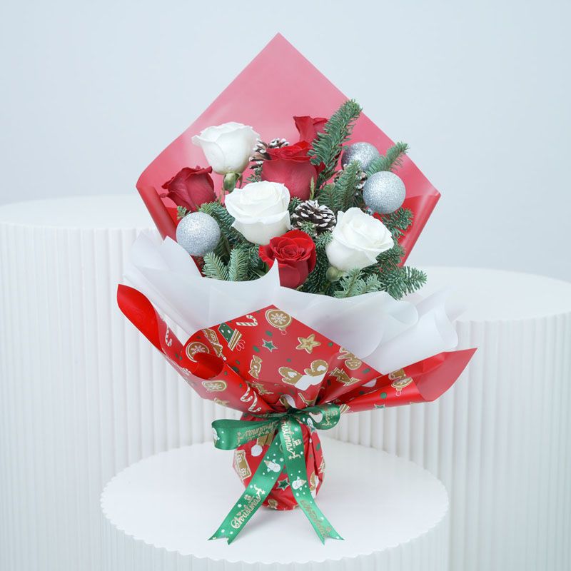 باقة زهور احتفالية مكوّنة من ٧ وردات 1