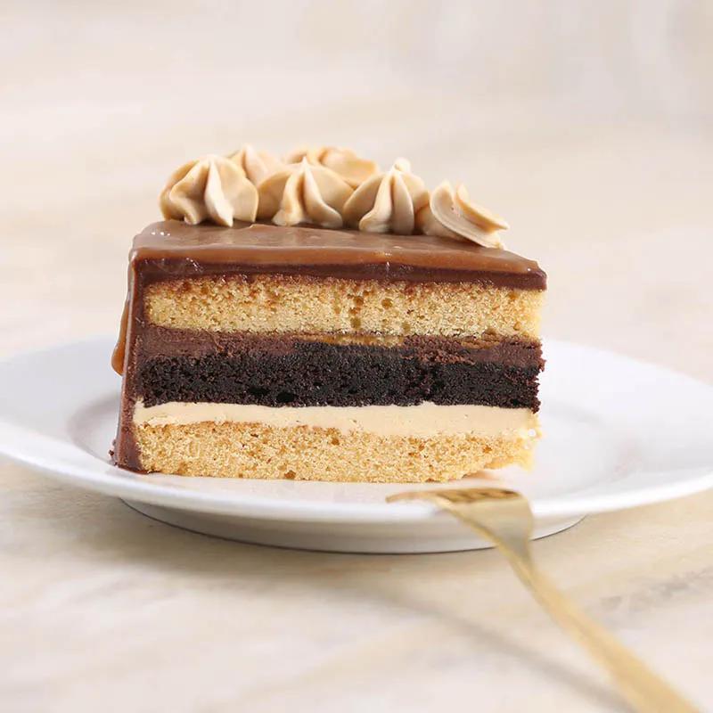 Rich Chocolate Caramel Cake 4 Portion thumbnail 2