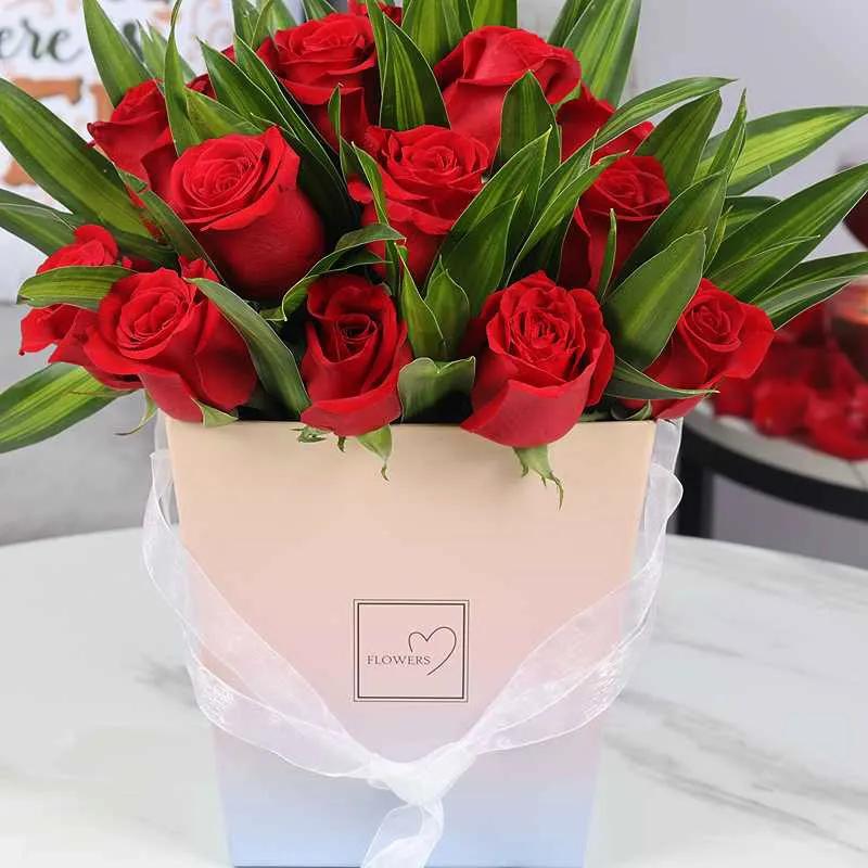Box of Love 21 Red Roses thumbnail 2