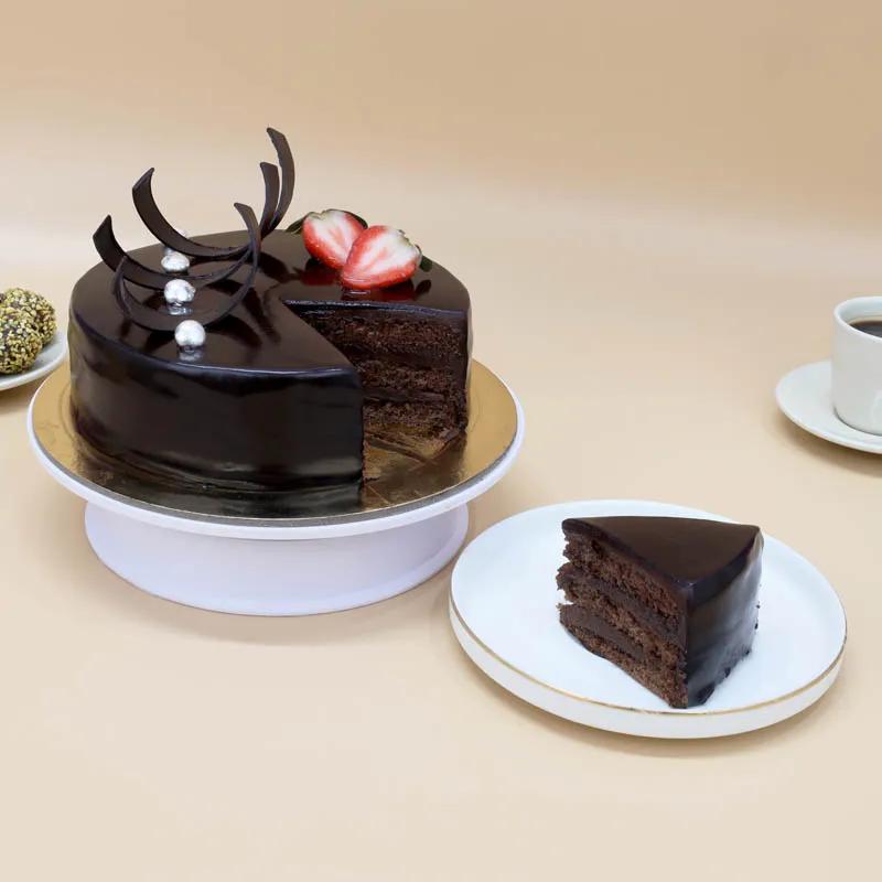 Fudge Cake 4 Portion thumbnail 2
