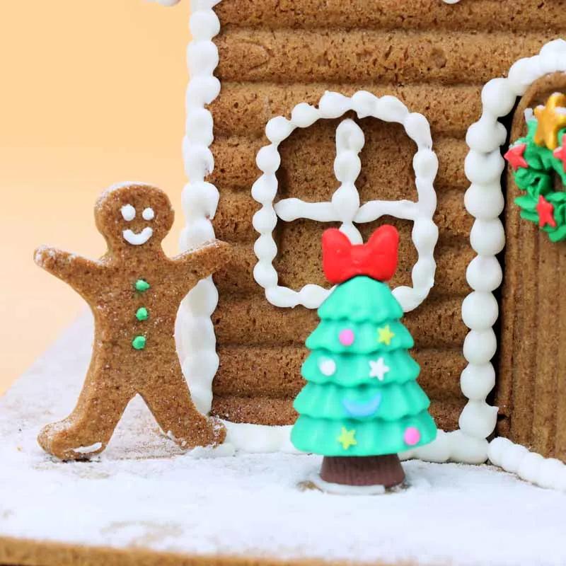 Gingerbread  House Cake thumbnail 2