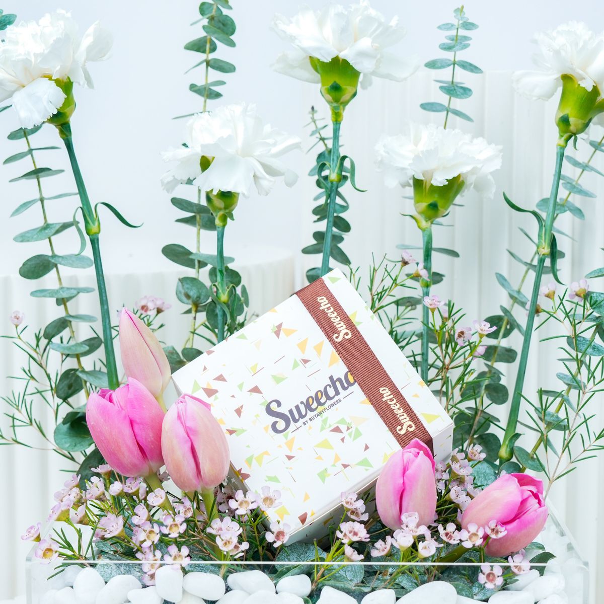 Soft Flower and Chocolate Arrangement - Chocolates gift from Buy Any Flowers Dubai in Al Quoz Industrial Area 4, Dubai, UAE - image 3
