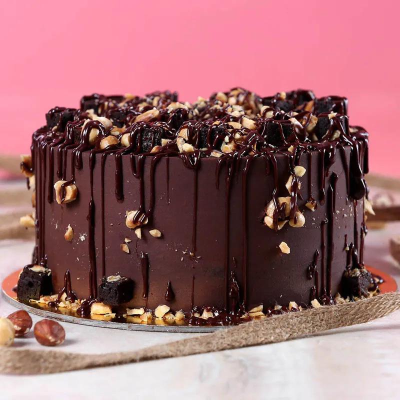 Chocolate Hazelnut Cake 4 Portion thumbnail 4