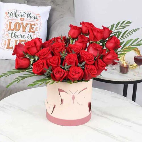 butterfly25redrosesbox_2b1906.webp