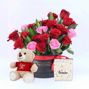 forlove21rosesboxtrio_81cb18.webp