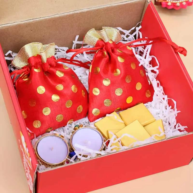 Celebration Red Delight Gift Box thumbnail 3