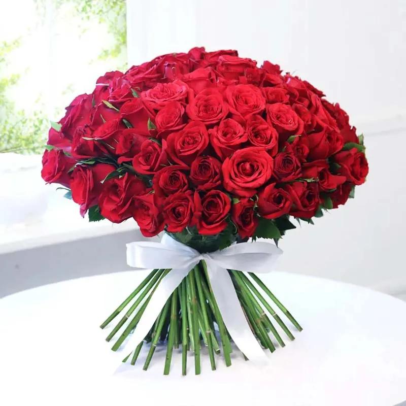 100 Red Roses with Black Forest Cake thumbnail 2