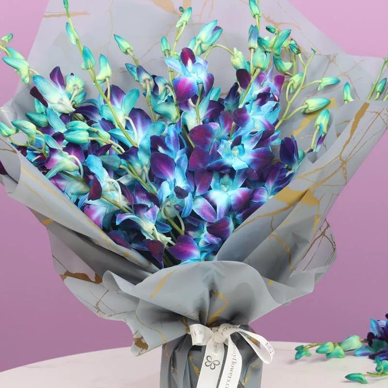 Twilight 15 Blue Orchid Bouquet thumbnail 2