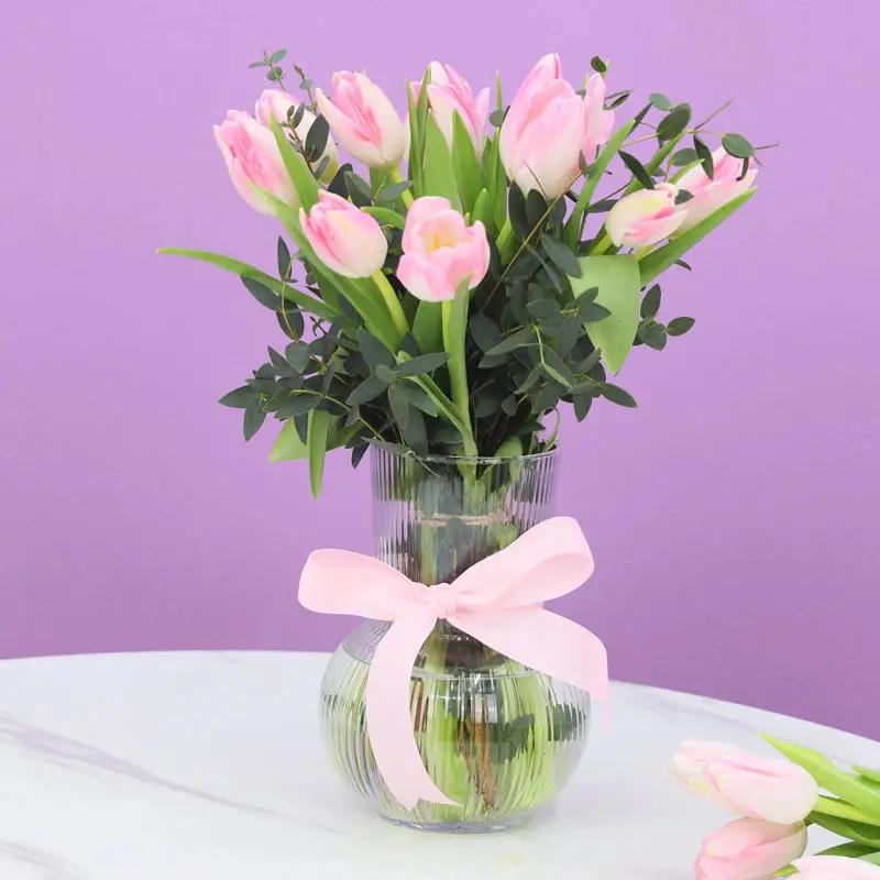 belle-11-pink-tulips-vase_1.webp