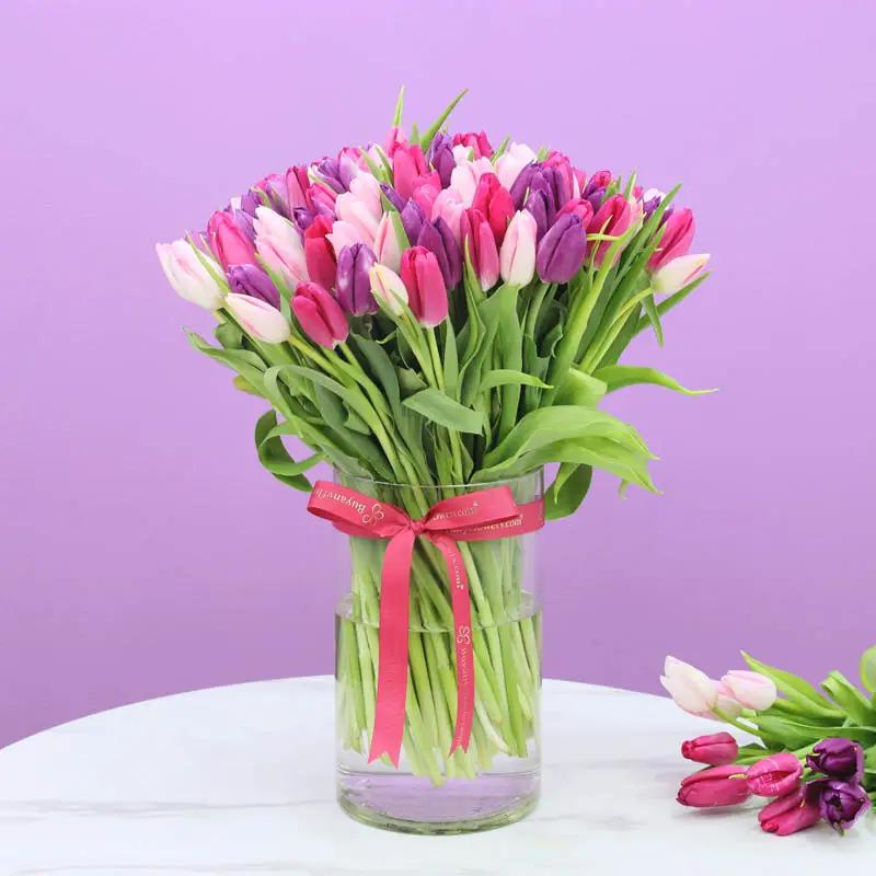 queen-101-tulips-vase_1.webp