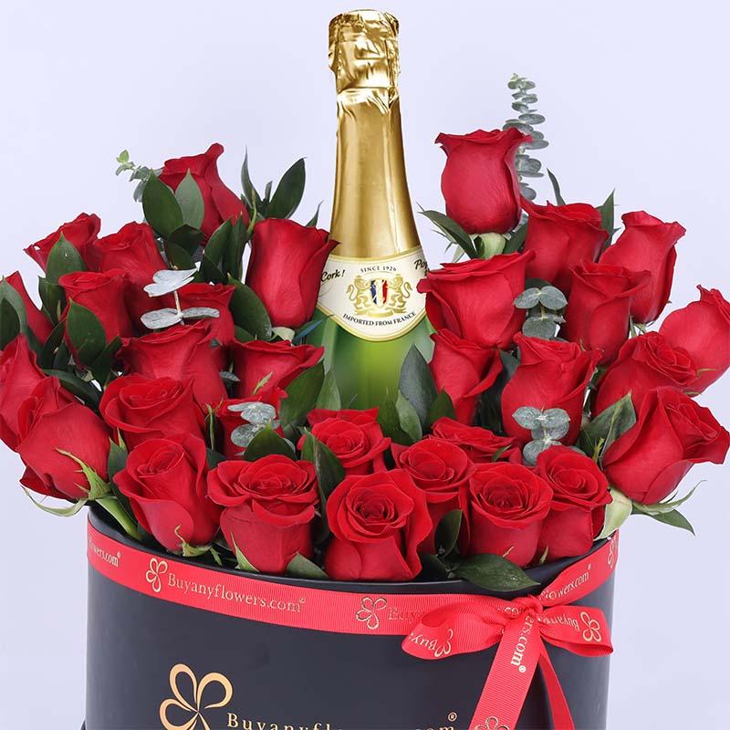 Party 31 Roses and Martini Arrangement thumbnail 2