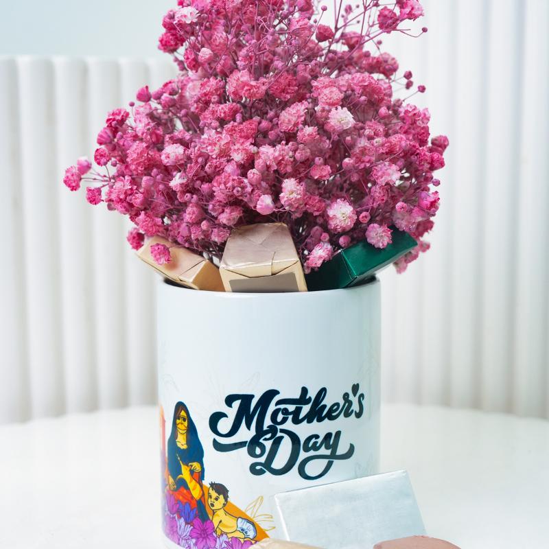 Sweet Bloom Mother’s Day Gift Set - Gift Sets gift from Buy Any Flowers Dubai in Al Quoz Industrial Area 4, Dubai, UAE - image 2