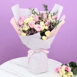 pastel-paradise-roses-bouquet_1.webp