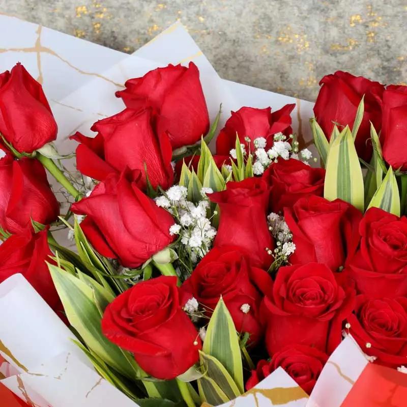 Deep Emotions 21 Red Roses Bouquet thumbnail 3