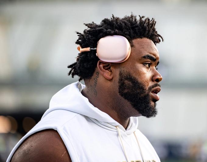 Chauncey Gooden warming up at Bobby Dodd Stadium