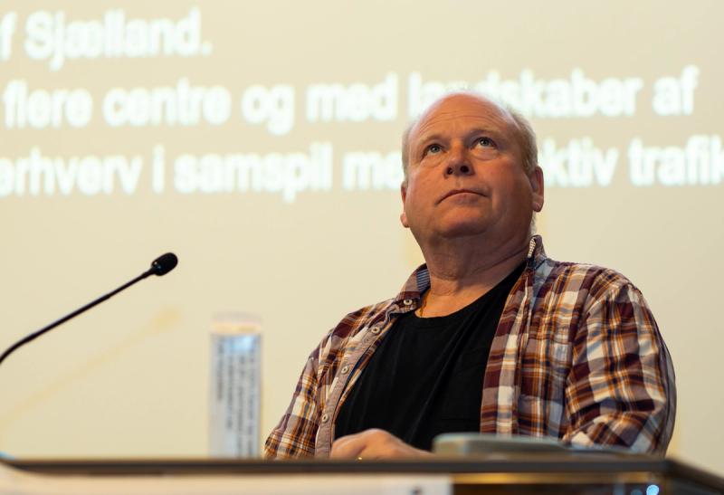 Henrik Juul Rasmusen, formand for Byggefagenes Samvirke, fortalte, at det nu 100-årige samvirke altid sigter efter stjernerne. Foto: Søren Andersen.