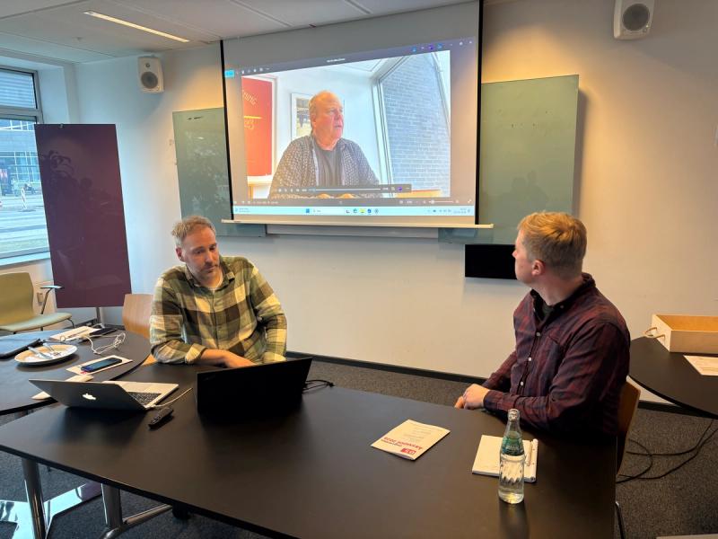 Videohilsen fra formanden. Foto: Søren J.