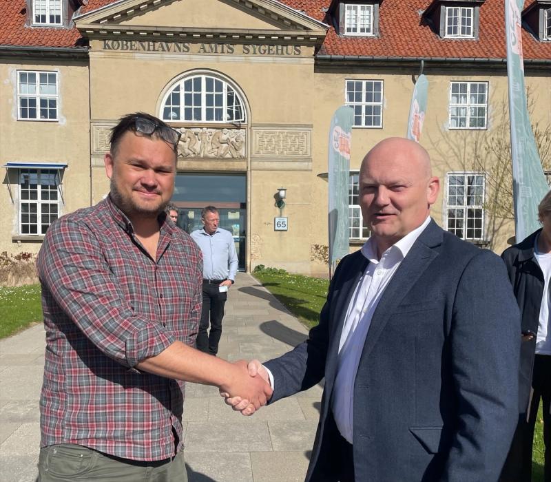 Byggefagenes Samvirke og Region Hovedstaden giver hånd på en styrket indsats imod asbest. Foto: RES.
