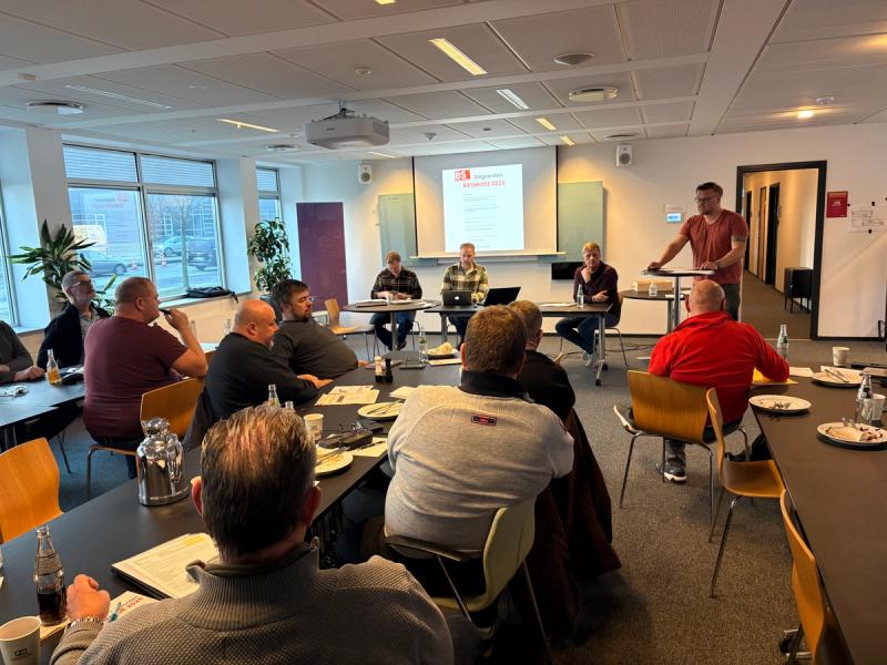 Repræsentanter fra Byggefagenes Samvirkes medlemsorganisationer deltog i årsmødet d. 2. marts 2026. Foto: Søren J.