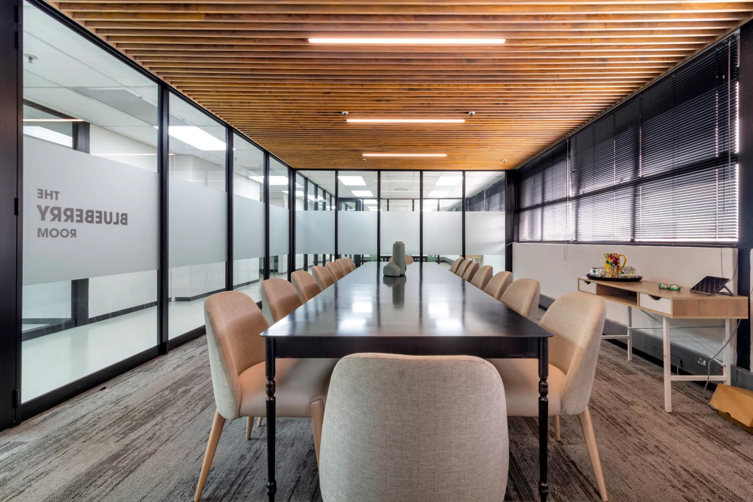 Ferreira Fresh Office open-plan workspace with flexible workstations and biophilic design elements