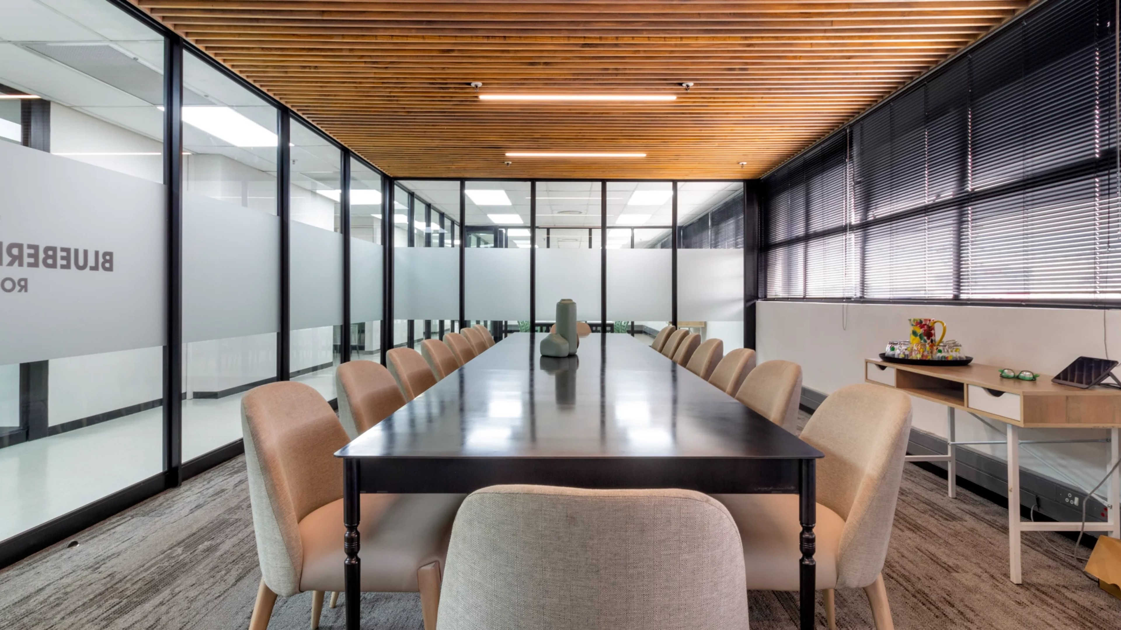 Ferreira Fresh Office open-plan workspace with flexible workstations and biophilic design elements