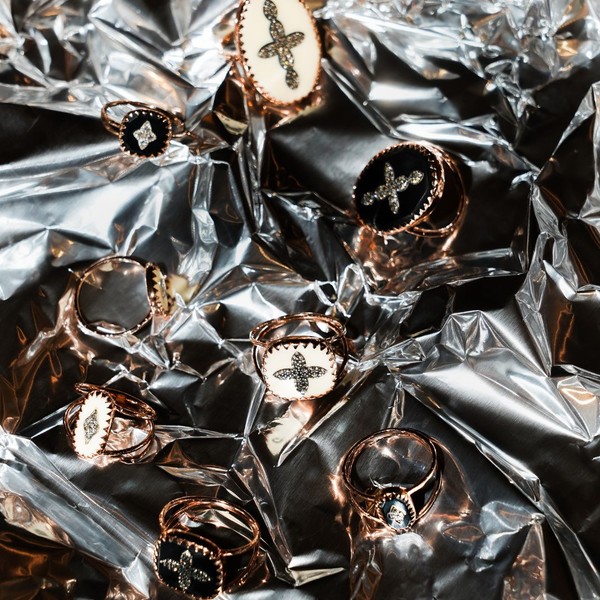 Image des réseaux sociaux : Madame, Monsieur. Biarritz