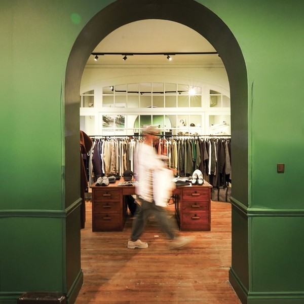 Image des réseaux sociaux : Madame, Monsieur. Biarritz