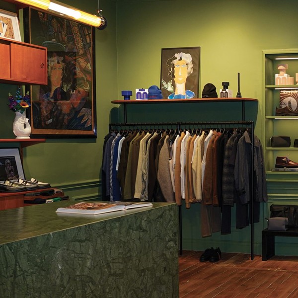 Image des réseaux sociaux : Madame, Monsieur. Biarritz