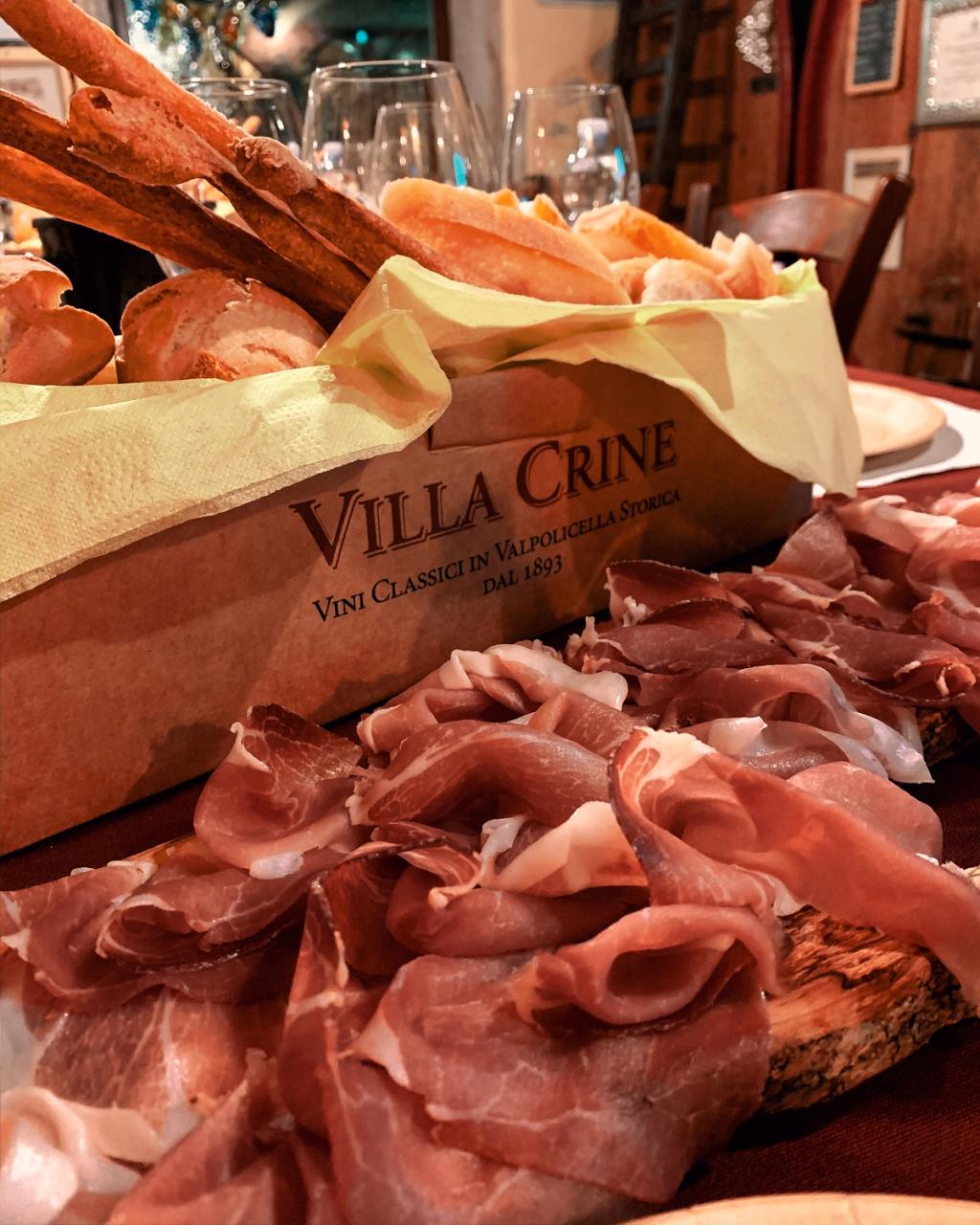 Paesaggio della Valpolicella con vigneti e colline