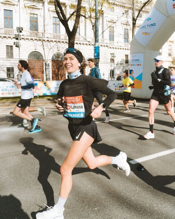 Vibecoding Experimental Sites with Women