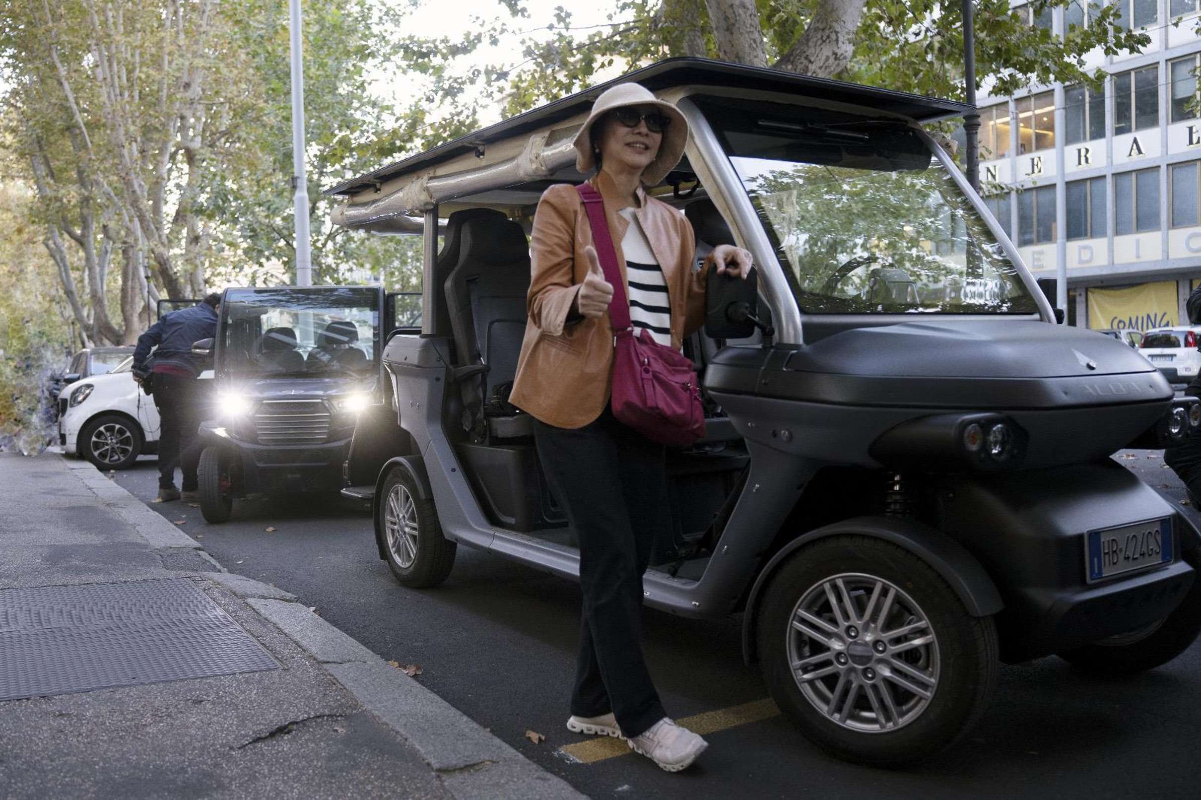 Rome Private Golf Cart Tour with Hotel Pickup & Dining, Rome — photo 1
