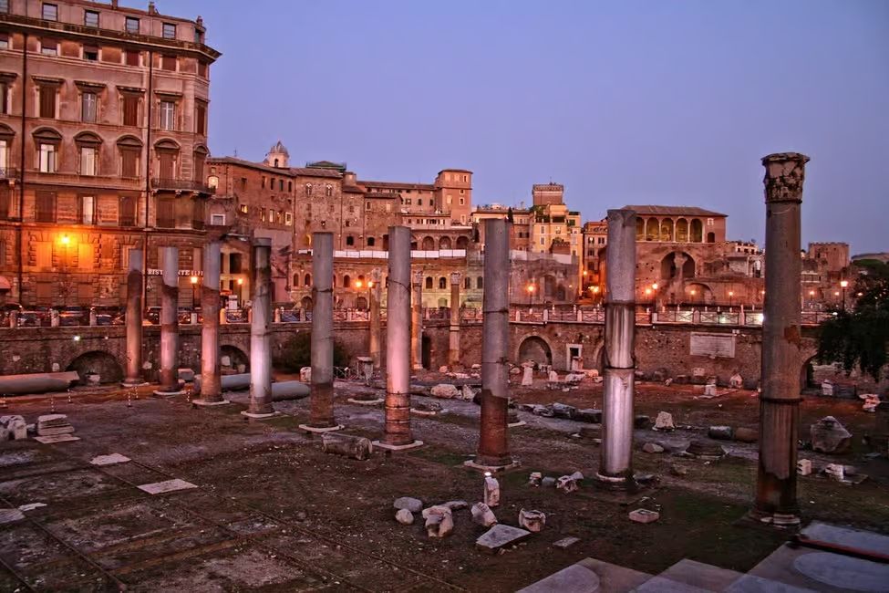 Colosseum Arena Twilight Tour and Roman Forum, Seoul — photo 3