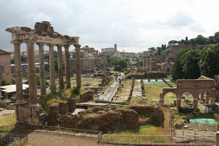 Semi-Private Colosseum Tour with Roman Forum & Palatine, Rome — photo 4