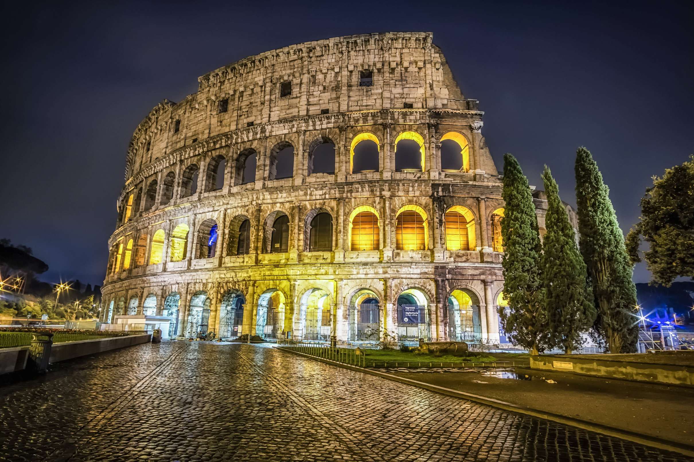 Evening Colosseum Walking Tour with Optional Arena Floor Acc, Rome — photo 2