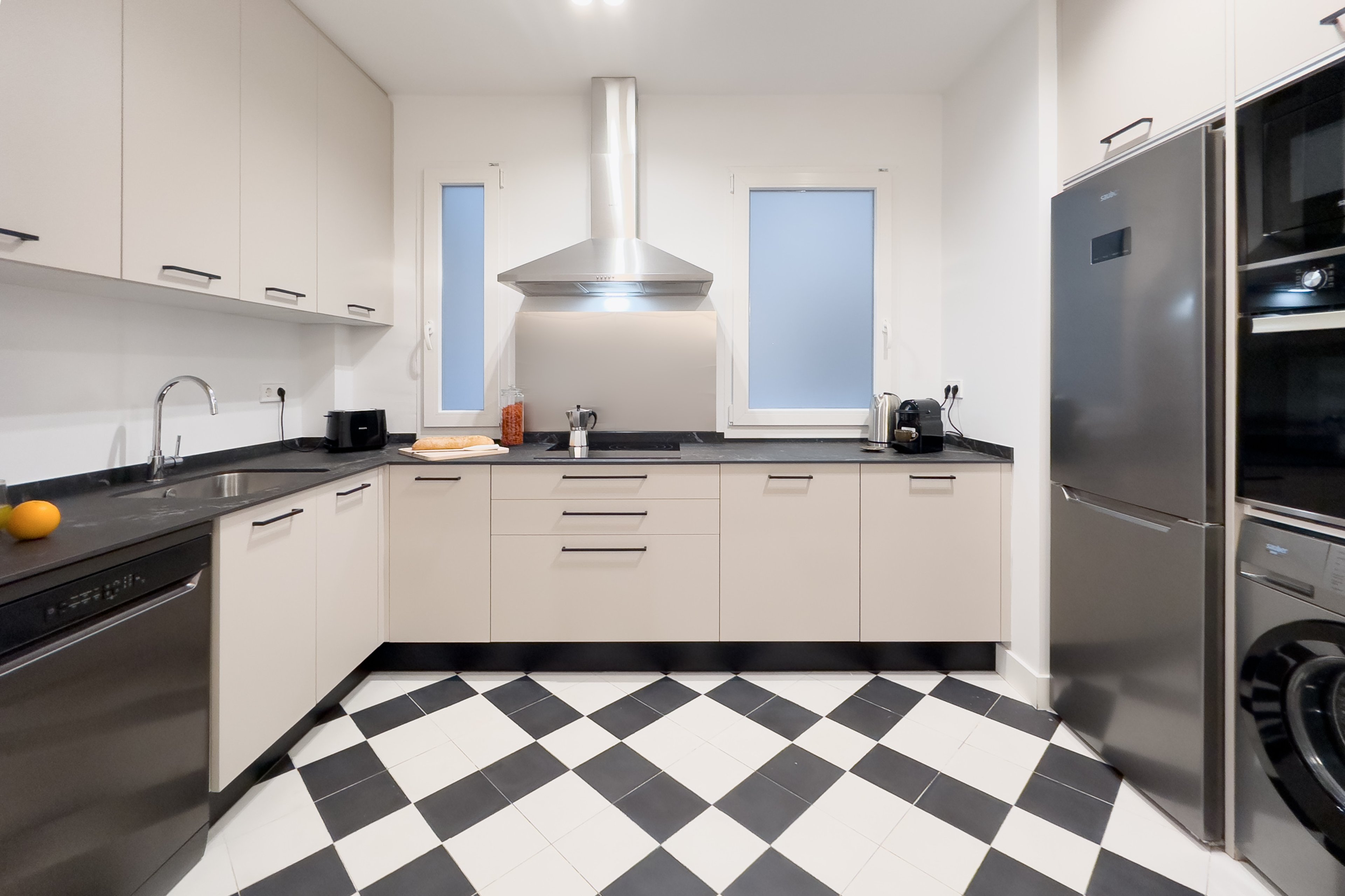 NESTIC - MENINA - Cocina equipada apartamento amueblado con servicios