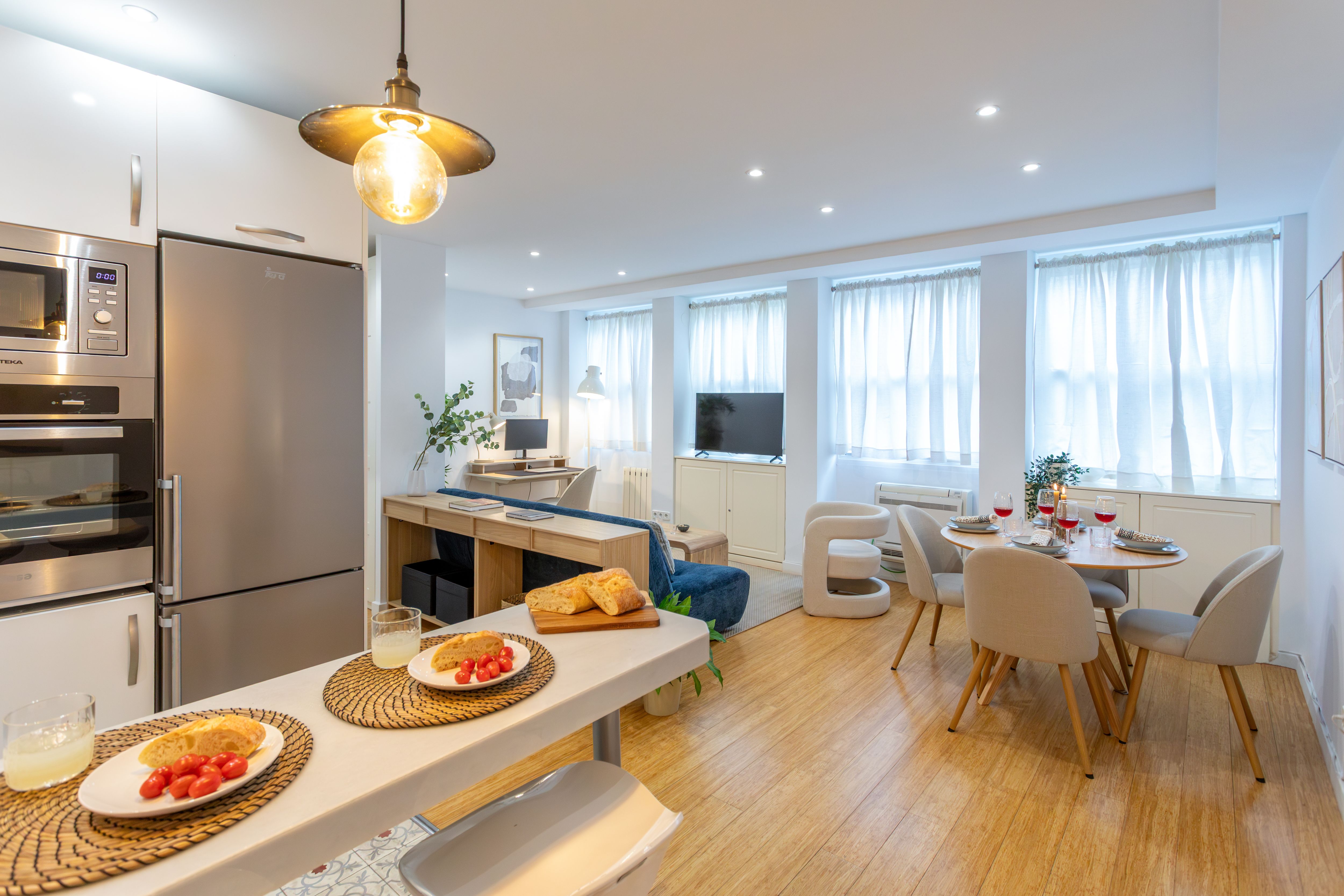 NESTIC - LIRIA - Apartamento amueblado con servicios - Salón