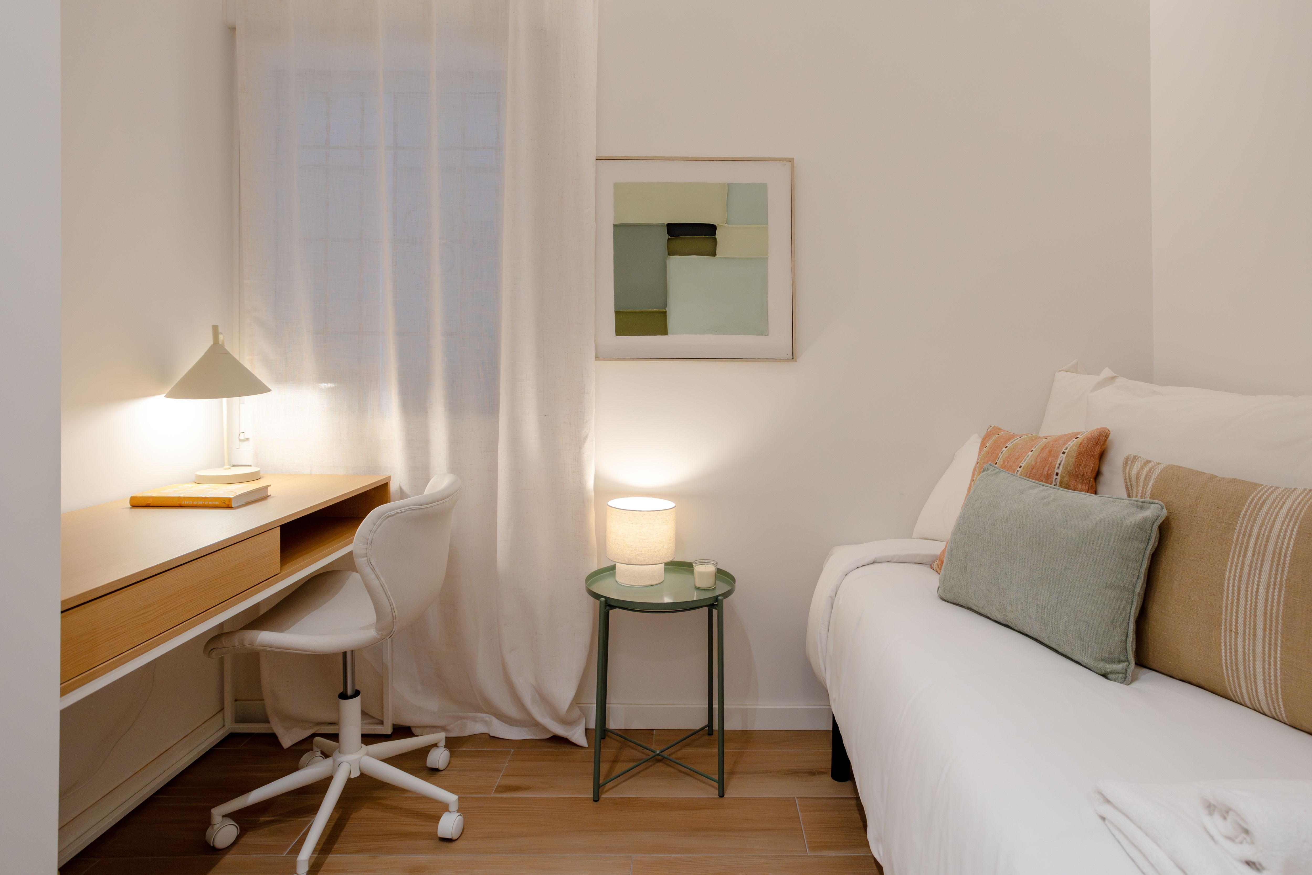 NESTIC - BELLIDO - Dormitorio secundario apartamento amueblado con servicios