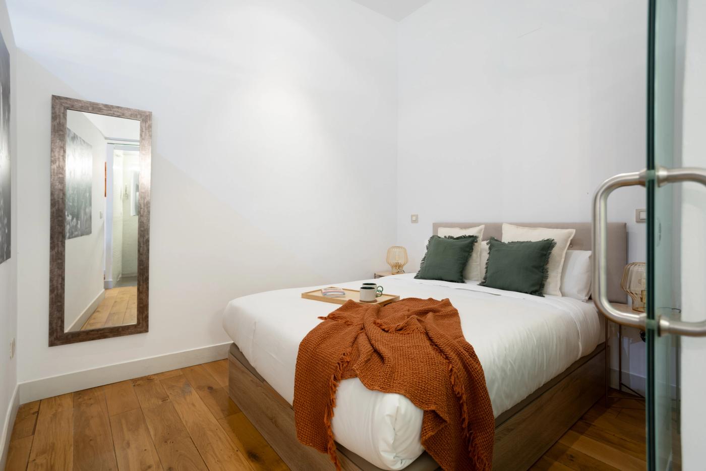 NESTIC - Mer - Bedroom furnished apartment