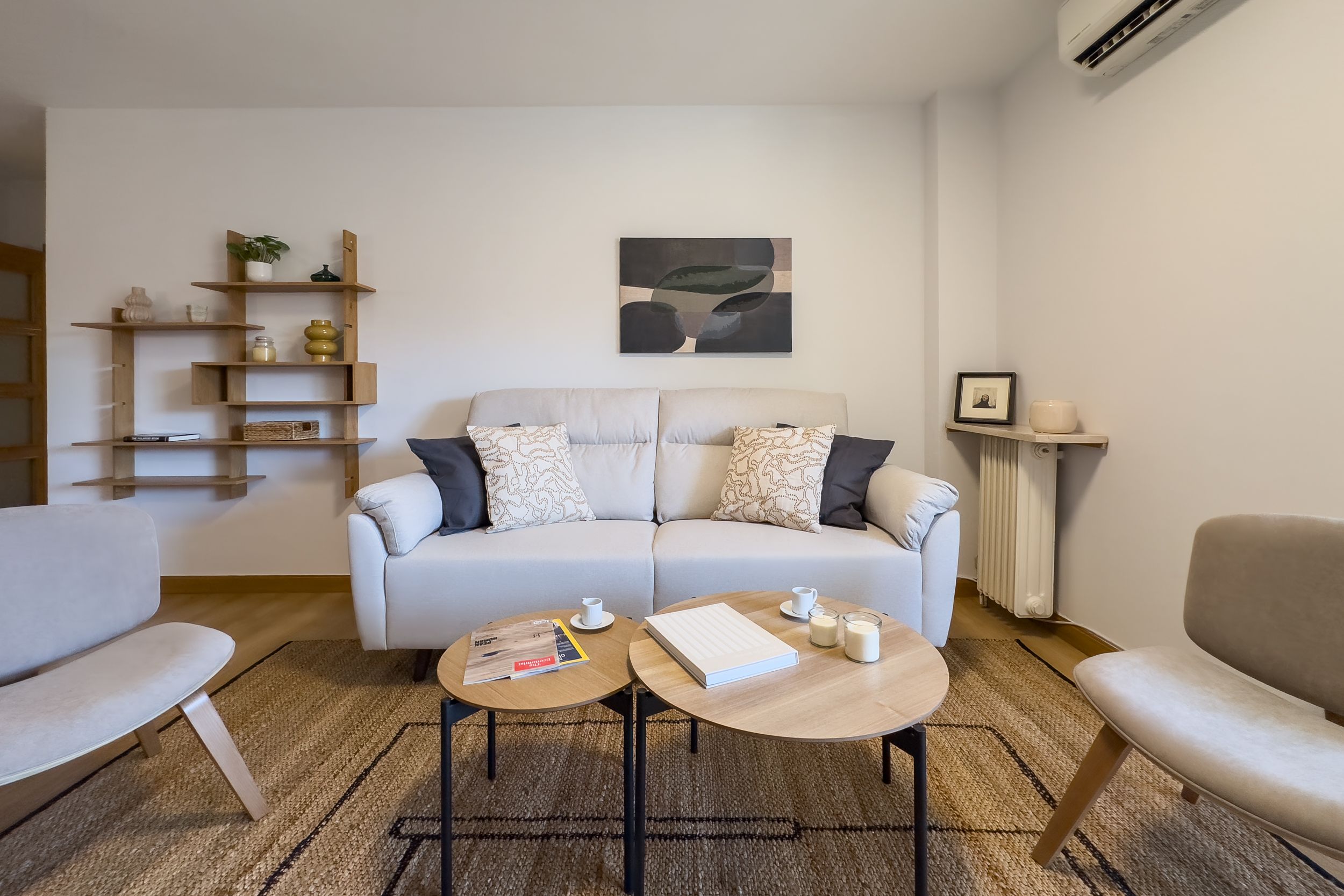 NESTIC - LIDIA - Salón amueblado apartamento con servicios