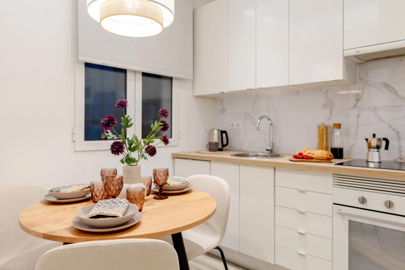 NESTIC - PONTONES - Dining room furnished apartment with services