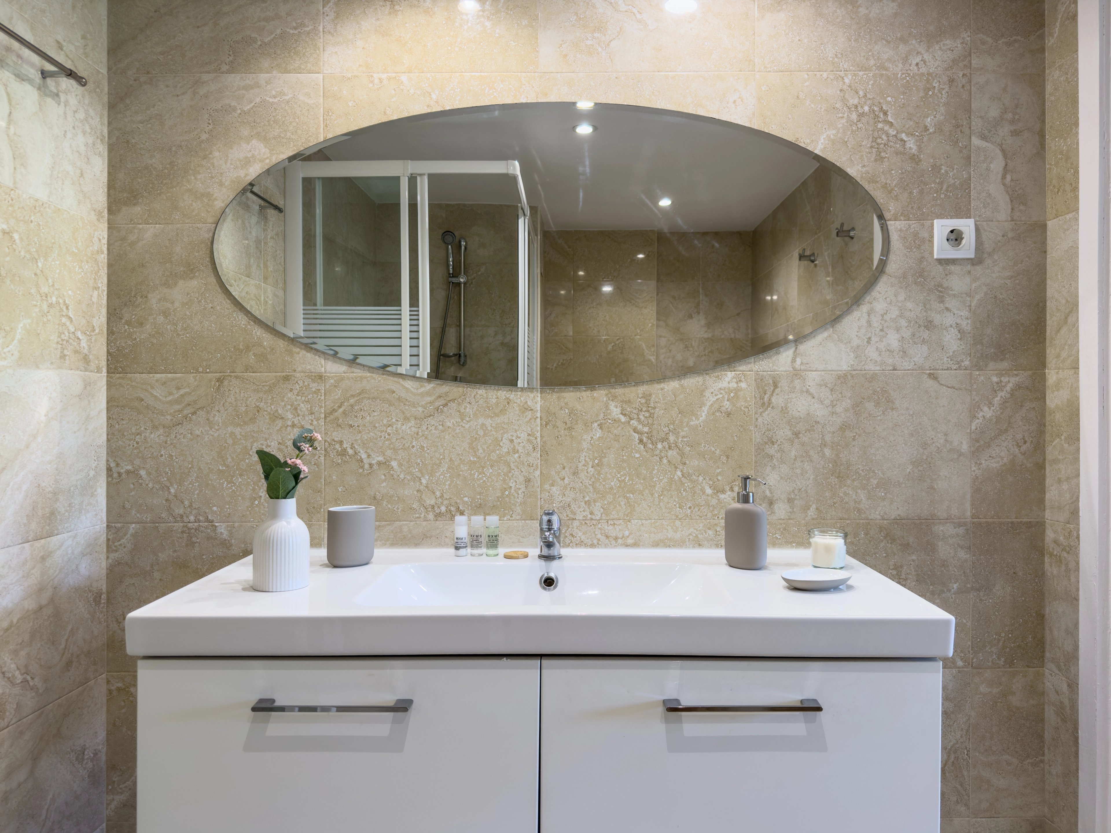 NESTIC - DARIEN - Baño en apartamento amueblado