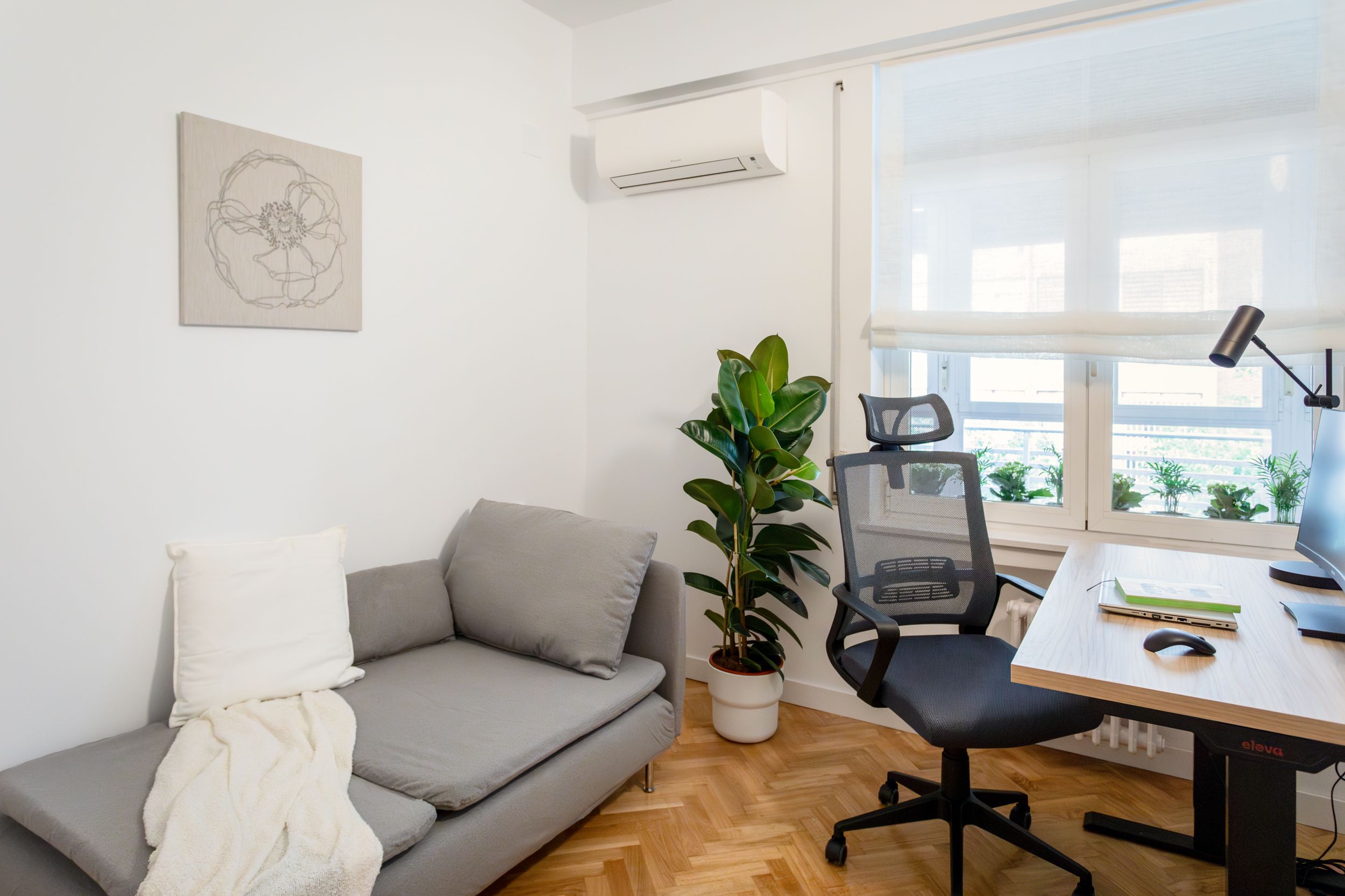 NESTIC - CLARAVAL - Despacho / Oficina apartamento amueblado con servicios