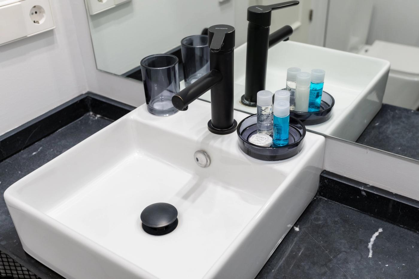 NESTIC - MENINA - Bathroom serviced apartment