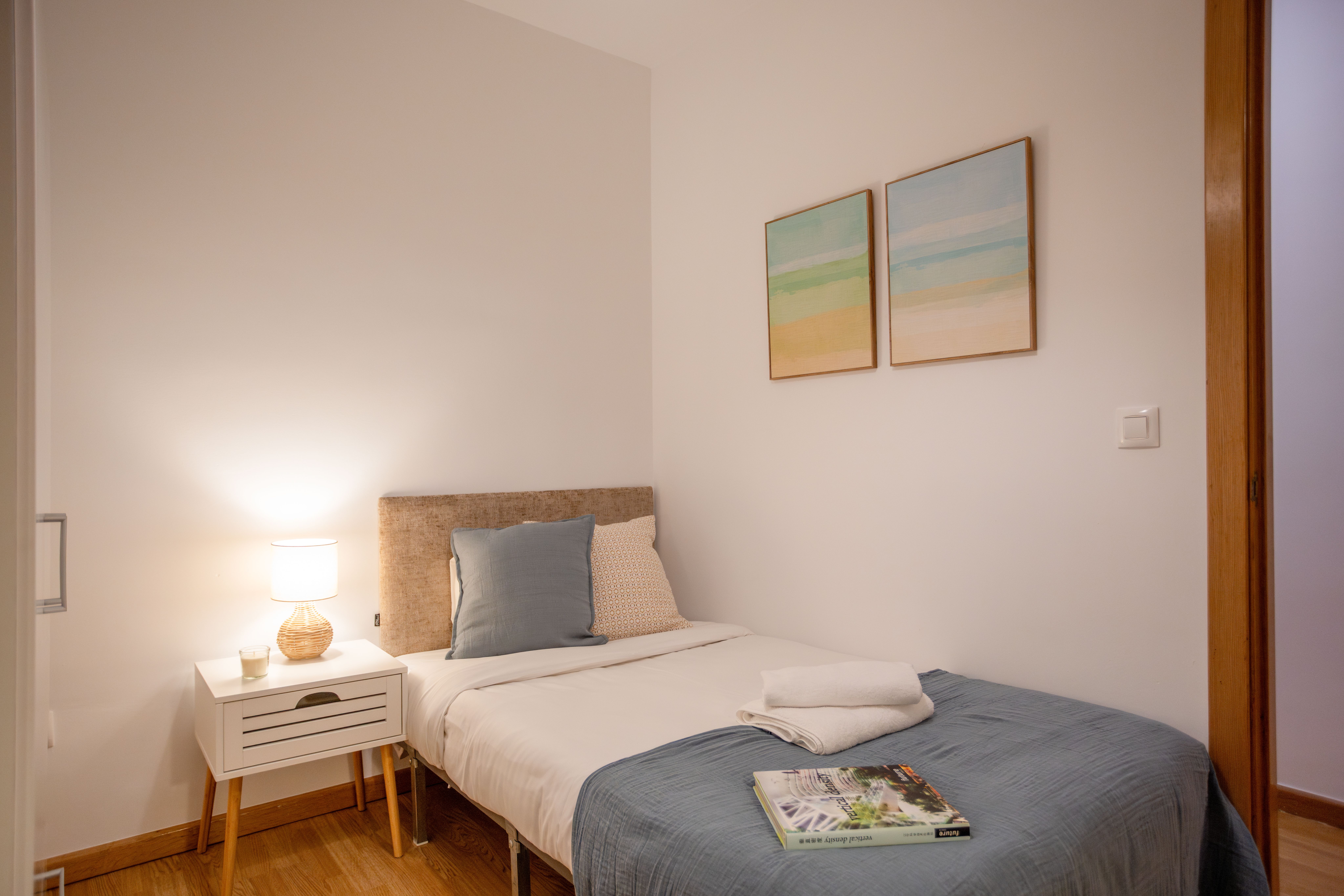 NESTIC - MERLO - Dormitorio Apartamento amueblado con servicios